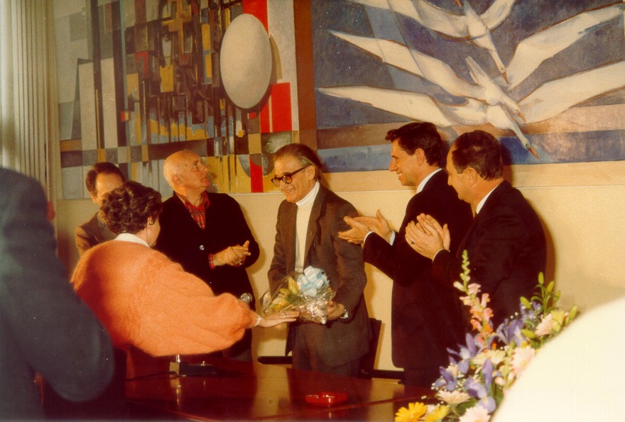 Padre Fumagalli riceve l'applauso di Novate per l'opera appena inaugurata